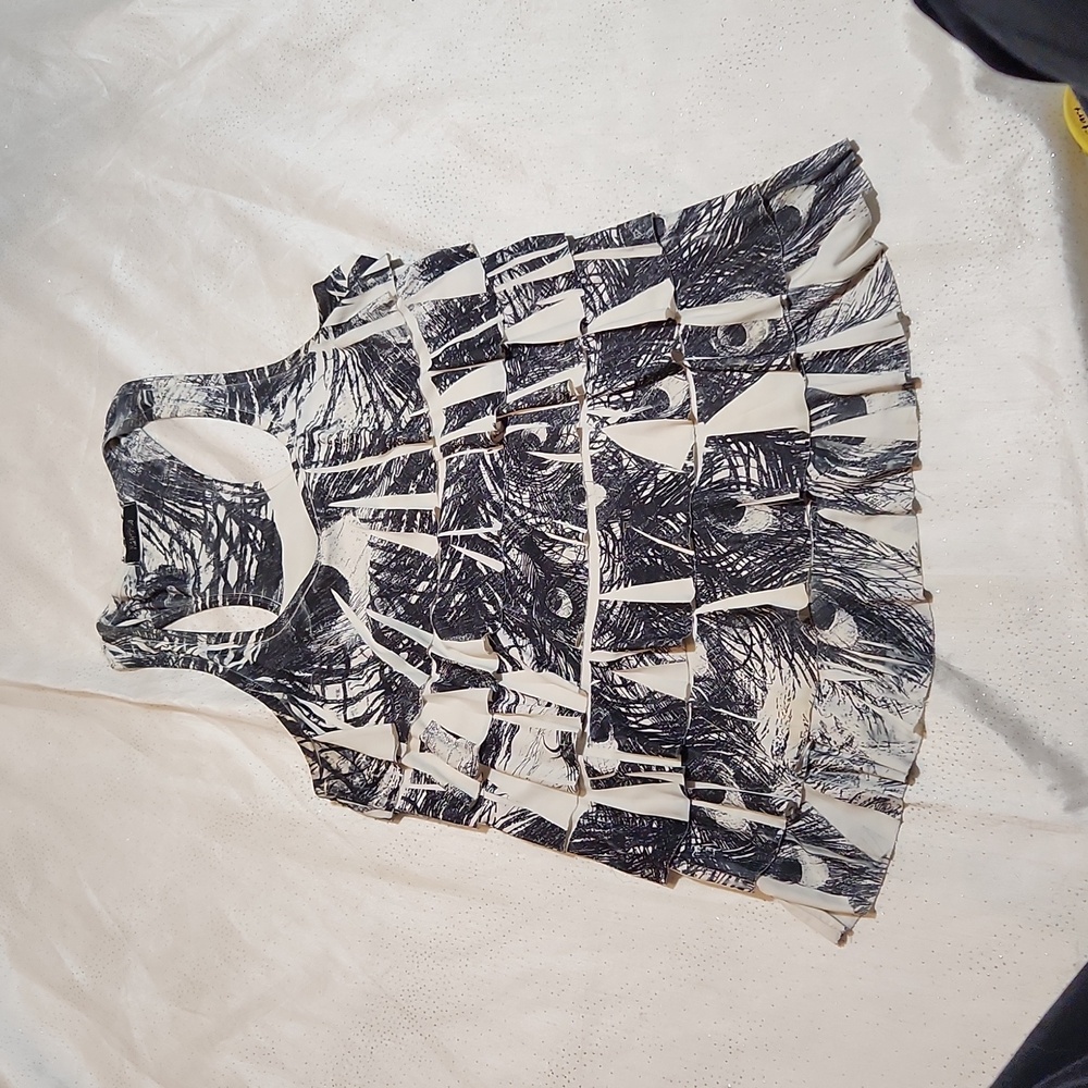 Manifesto sleeveless shirt for women size M
